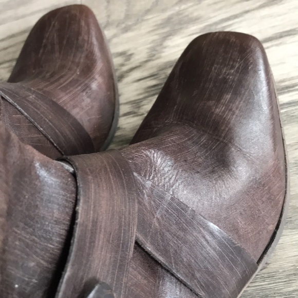 True Religion boots size 8B - Picture 16 of 17